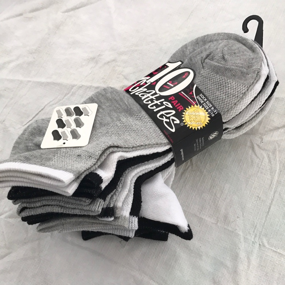10 pair low cut Chatties Print socks AA